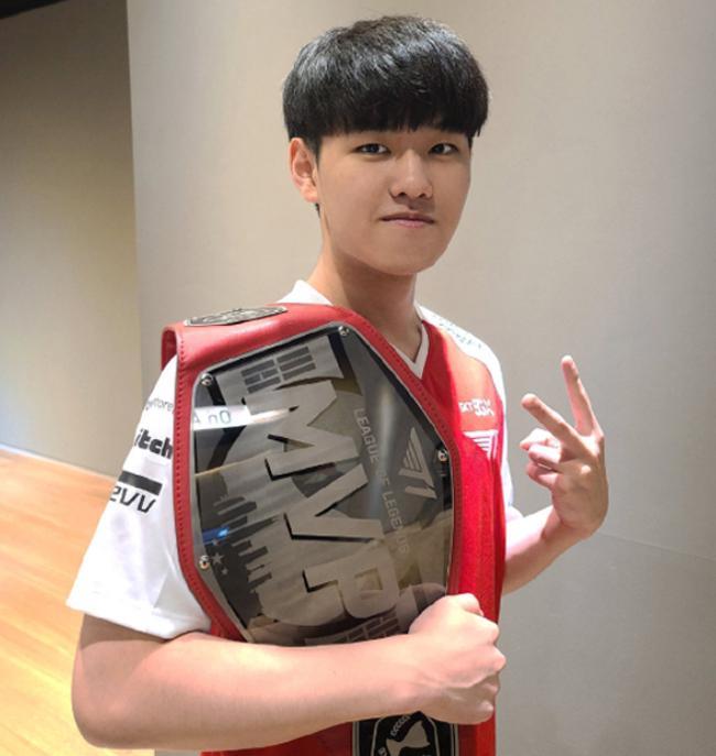 的垄断格局 的垄断格局