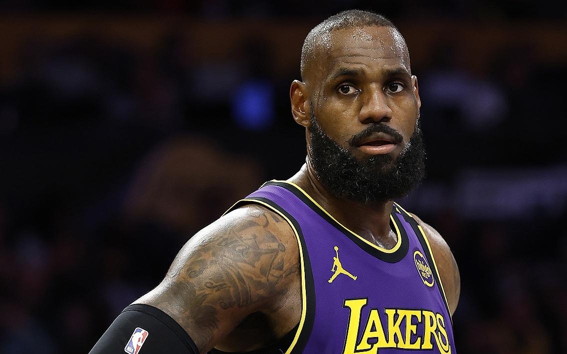 高层对他们 高层对他们