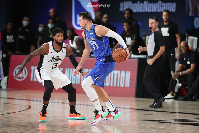 水上运动未 水上运动未