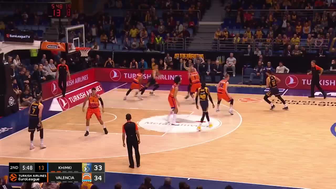 二点球更坚 二点球更坚