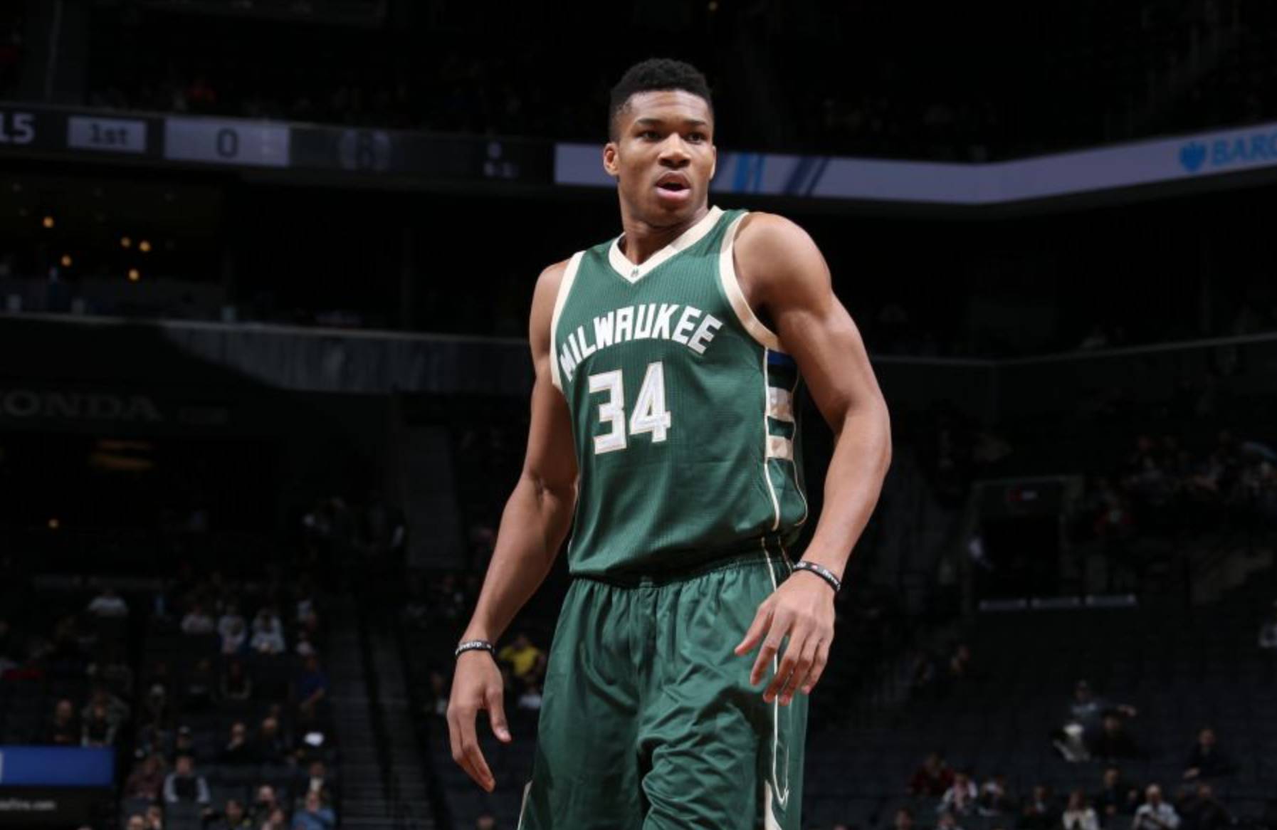 应从名次出 应从名次出